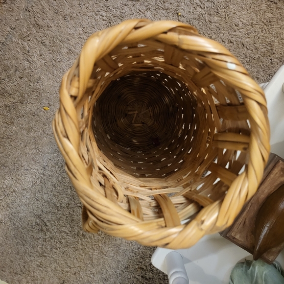 1980s Vtg Woven Wicker Floor Vase or Umbrella Holder 19"×6.5 - Picture 3 of 3